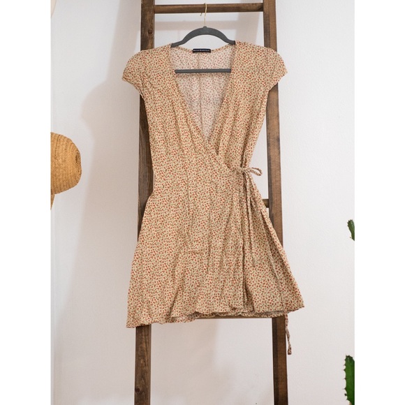 Brandy Melville Dresses & Skirts - Brandy Melville Mini Dress